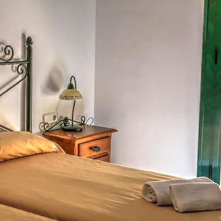 Hostal Rural De Cuadros Bedmar y Garciez Exterior photo
